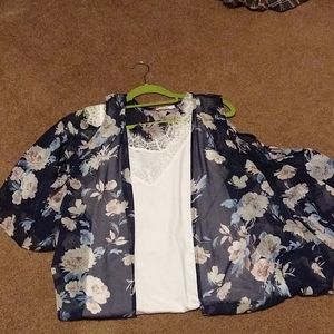 Cold shoulder kimono